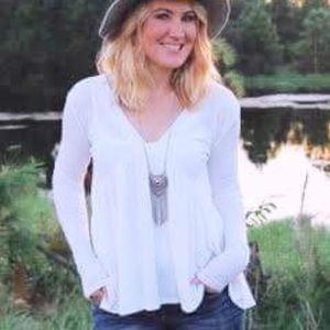 NEW Long sleeve ribbed white deep vneck peplum blouse